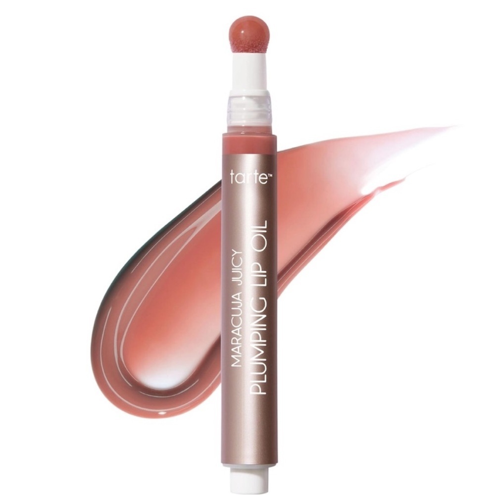 Tarte Maracuja Juicy Lip Plumping Oil with Hyaluronic Acid 
Color: Buffed Rose